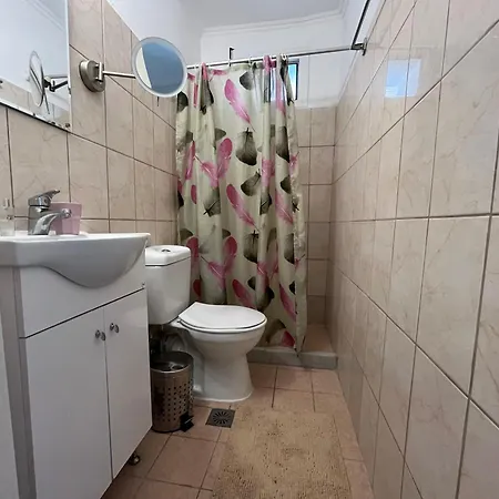 Nonas House Case de vacanță *
